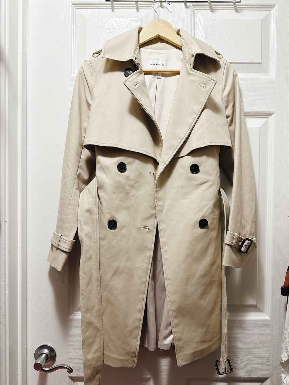 Club Monaco Light Beige Double-Breasted Trench Coat